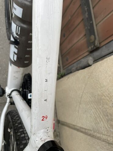 İdman velosipedləri: Dağ velosipedi Cube, 29", sürətlərin sayı: 1 — 7