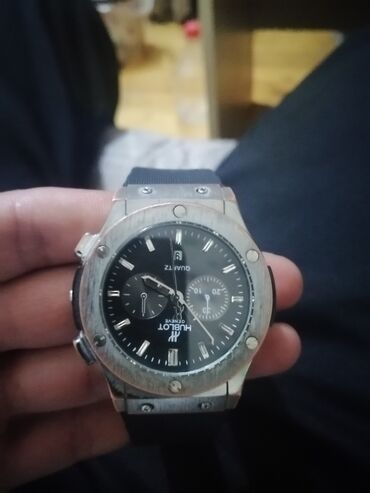 İnformatika: Qol saatı, Hublot, rəng - Qara