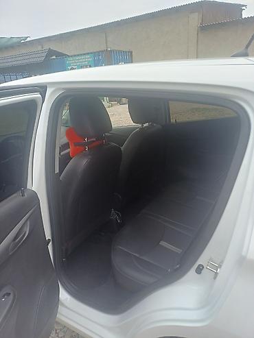 вмятина: Chevrolet Spark: 2020 г., Вариатор, Бензин, Хэтчбэк — 9