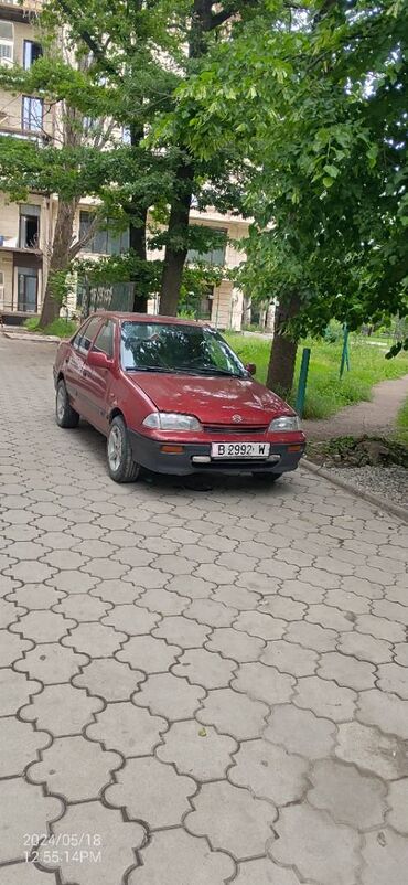 suzuki auto: Suzuki Swift: 1992 г., 1.3 л, Механика, Бензин, Седан