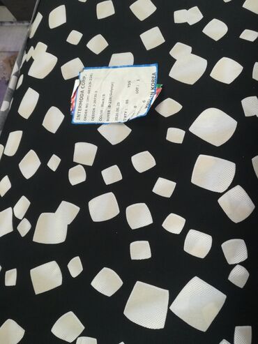 остаток ткань: Корейская и китайская ткань рулонами продаются в ярдах. Кадре в паре