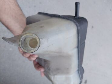 Çənlər, balonlar: Ford mondeo 1993-2006 su baçoku problemsi̇zdi̇r. Vatsapp var. çatı — 8