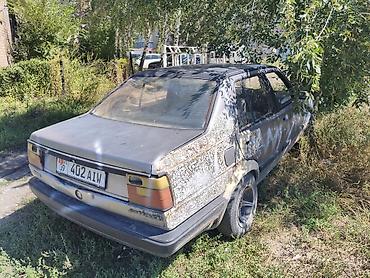 cl9 cl7: Volkswagen Jetta: 1989 г., Седан — 3
