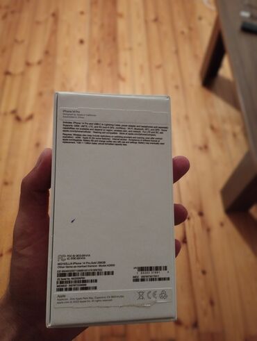 Tulumlar: IPhone 14 Pro Max, 256 GB, Qızılı