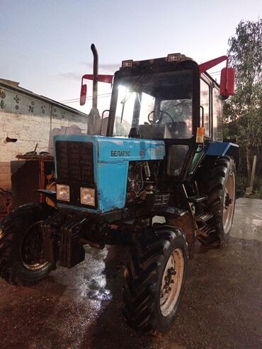 Traktorlar: Traktor Belarus (MTZ) 82.1, 2009 il, 82 at gücü, motor 8.2 l, İşlənmiş — 1