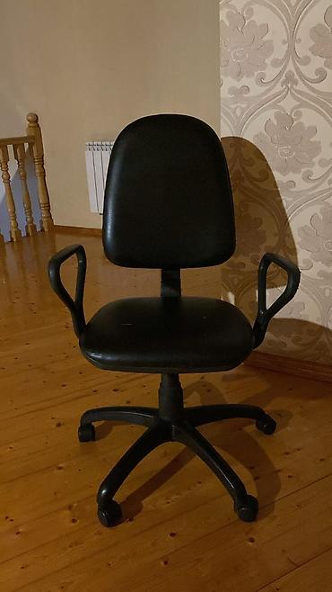 Ofis mebeli: Endirimm. Kreslo satılır 40 azn.Şəhəriçi çatdırılma — 1
