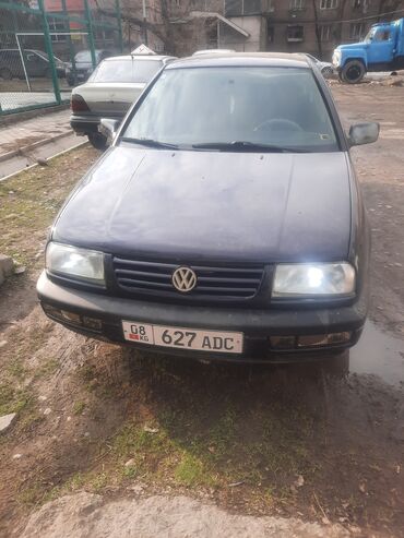 вольксваген тауран: Volkswagen Vento: 1995 г., 1.8 л, Механика, Бензин, Седан