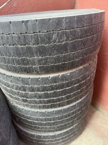 disklər r15: Məhsul: Yük avtomobili şinləri (treyler/ön ox üçün düz protektorlu) -