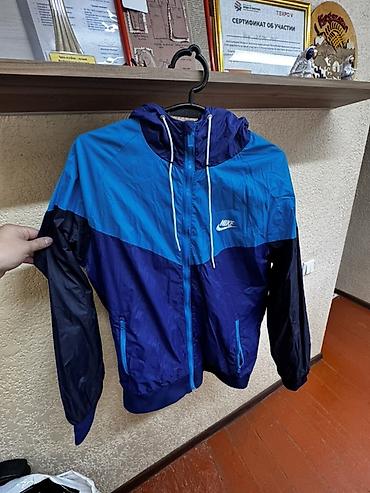 nike куртки: Ветровка, Осень-весна, С капюшоном, L — 1