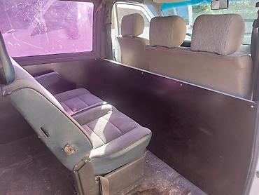 Volkswagen Transporter: 1991 г., Минивэн — 10