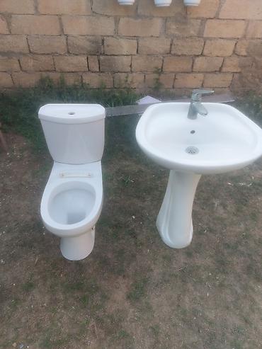 tecili generator satıram: Hamam üçün sanitariya dəsti - Unitaz: iki hissəli, arxadan çıxışlı — 3