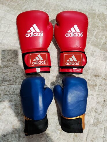 спортивный перчатки: Продаются боксерские перчатки, б/у но в идеальном состоянии