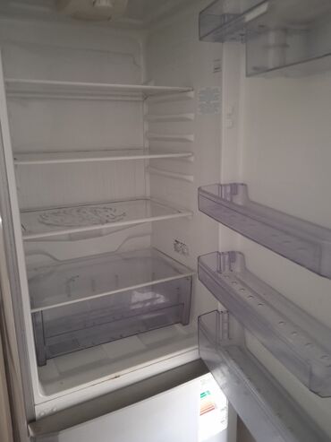 холодильник для магазинов: Продается холодильник в хорошем состоянии рабочий