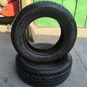 шина на маз: Шиналар 225 / 65 / R 17, Кыш, Жуп, Жеңил унаалар, Kumho