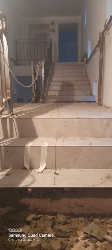 Укладка плитки: Подготовка стен для укладки, Подготовка стен для грунтовки, Резка плитки | Керамическая плитка, Керамогранитая плитка, Мозаичная плитка | Вертикальная укладка, Диагональная укладка, Горизонтальная укладка Больше 6 лет опыта — 18