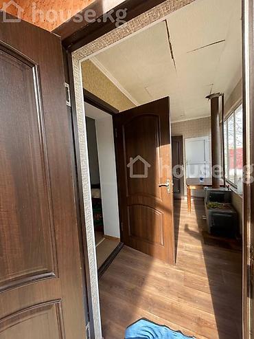 Продажа коттеджей и домов: Продаётся уютный дом в юго‑западной части Бишкека. Описание — 16