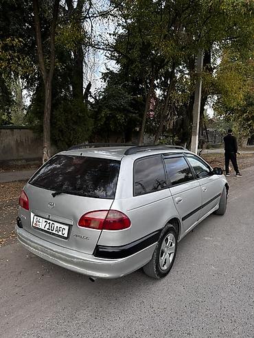 сиз 82 1: Toyota Avensis: 2001 г., 1.8 л, Кол менен иштөөчү, Бензин, Универсал — 7
