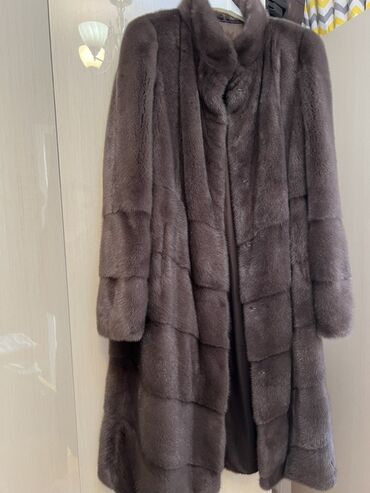 женские натуральные шубы: Шуба из норки, цвет графит/темно-коричневый. - Длина: 110см - Посадка