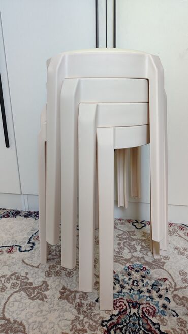 стул для детского сада: Пластик отургуч, Жаңы, Акылуу жеткирүү, түсү - Саргыч боз