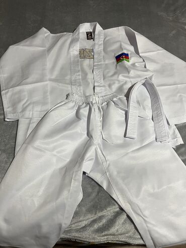 İdman formaları: Karate Paltarı Satılır təzədir isdifadə edilməyb