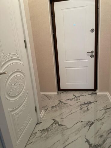 Uzunmüddətli kirayə mənzillər: Ev Xırdalanda Kristal Abşeron 1 də yerləşir Ev 2 otaq studio mənzil — 4