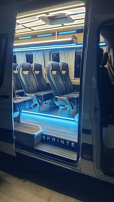 большой морозильник: Mercedes-Benz Sprinter (длинная база, высокий крыша), пассажирский — 5