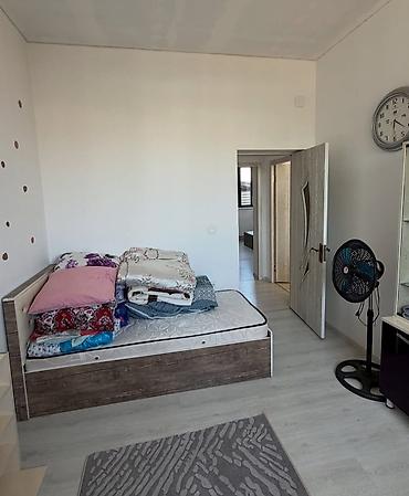 Günlük kirayə mənzillər: 4 otaqlı — 9