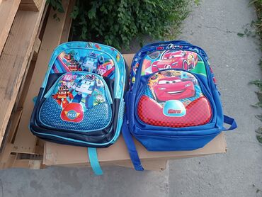 Рюкзаки: Продаю рюкзаки в школу из-за закрытия магазина обращайтесь в ЛС цена