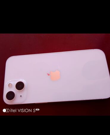 islenmis monitorlar: IPhone 13, Ağ