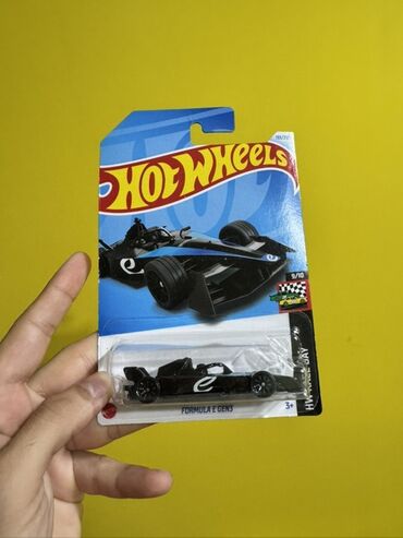 Heykəlciklər: Hot Wheels tərəfindən istehsal olunan Formula E Gen3 die-cast