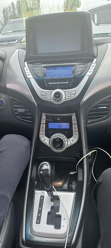 terrano 2: Hyundai Avante: 2012 г., 1.6 л, Автомат, Бензин, Седан — 6