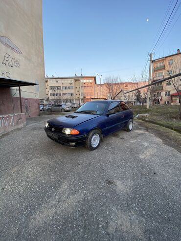 Honda: Honda Fit: 2003 г., 1.3 л, Механика, Бензин, Хэтчбэк