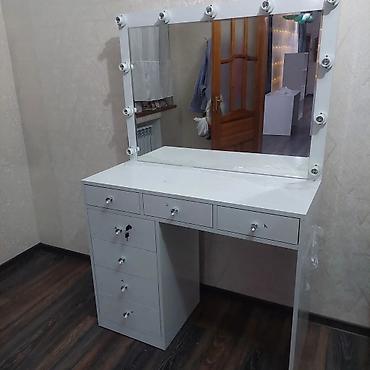 mebel stenka: Новый, Стол для макияжа, С зеркалом — 2