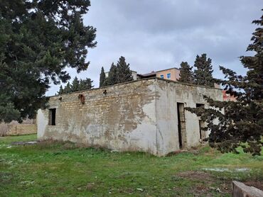 Kommersiya daşınmaz əmlakının satışı: 25 SOT TORPAQ SAHESI SATILIR!!! icinde 200 kvd liq tikili