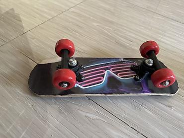 persol eynək: Skateboard – rəngli dizayn, kompakt ölçü 3-5yash ushaq uchun — 2