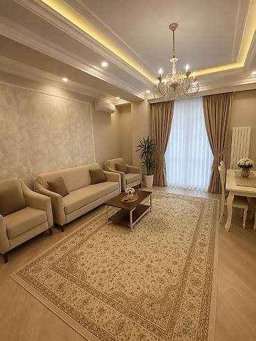 Mənzillər: 3 otaqlı, Yeni tikili, 131 kv. m — 3