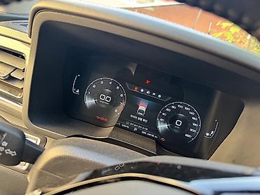 santa fe tm: Ssangyong Tivoli: 2019 г., 1.5 л, Бензин, Кроссовер — 4