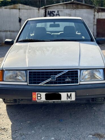 аато в рассрочку: Volvo 440: 1990 г., 1.6 л, Механика, Бензин, Хэтчбэк