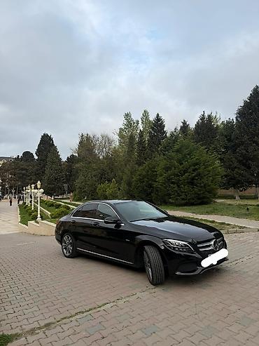 Mercedes-Benz: Mercedes-Benz C-Class: 2 l | 2017 il Sedan — 1