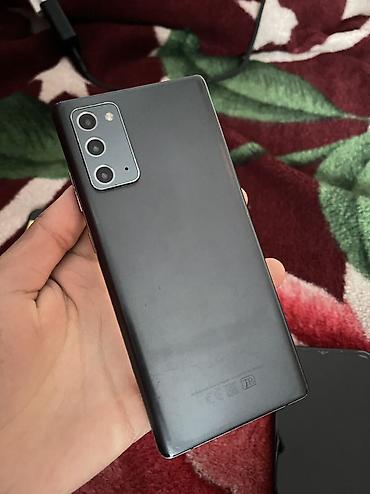 Apple iPhone: IPhone 8 Plus — 9