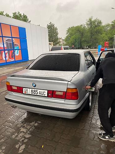 нур мото: BMW 5 series: 1992 г., 2.5 л, Механика, Бензин, Седан — 1