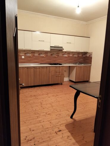 Uzunmüddətli kirayə evlər: 100 kv. m, 3 otaqlı, Kombi, Qaz, İşıq -da lalafo.az — 4 Uzunmüddətli kirayə evlər: 100 kv. m, 3 otaqlı, Kombi, Qaz, İşıq — 4