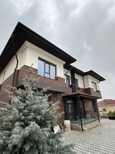 недвижимость в бишкеке продажа домов: 240 м², 5 комнат, Свежий ремонт
