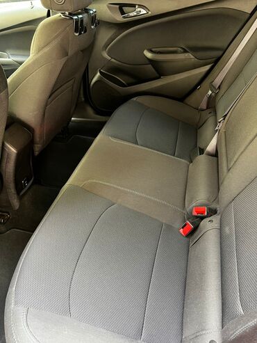 Chevrolet Cruze: 1.4 l | 2017 il 64000 km Hetçbek