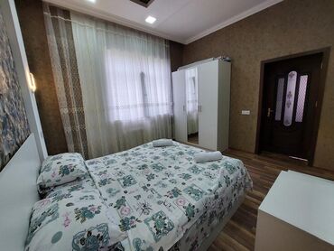 Günlük kirayə evlər: 200 kv. m, 4 otaqlı, Artezian quyusu, Kanalizasiya, Kombi — 7