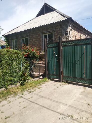 продаю дом город бишкек: 68 м², 6 комнат, Требуется ремонт Без мебели