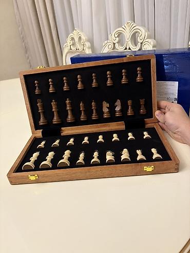 Şahmatlar: Gold Knight Chess Set – taxta şahmat dəsti 39*39 am - Material — 2