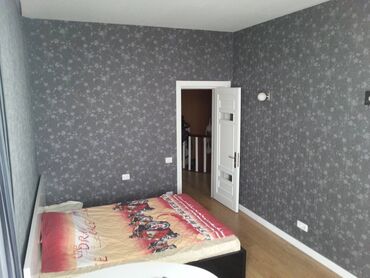 Həyət evləri və villaların satışı: 6 otaqlı, 350000 kv. m, Orta təmir — 18