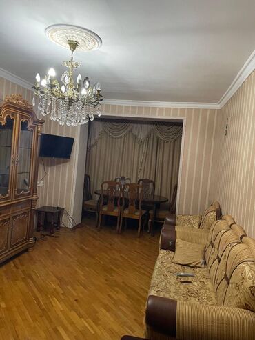 Uzunmüddətli kirayə mənzillər: Xalqlar Dostluğu metrosuna yaxın, 129 saylı məktəbin yanında, 5 — 2