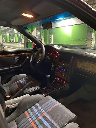 Audi: Audi 80: 1992 г., 2 л, Механика, Бензин, Седан — 12